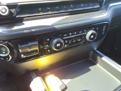 Certified 2024 Chevrolet Silverado 2500 LTZ w/ LTZ Plus Package image 34