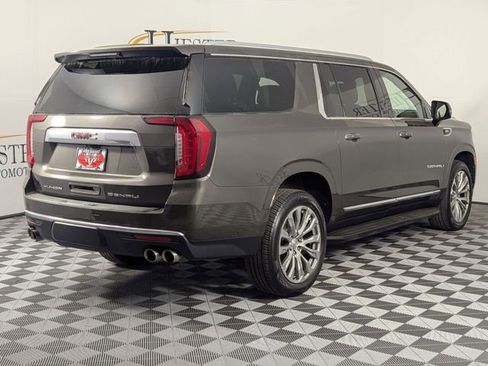 Used 2021 GMC Yukon XL Denali w/ Advanced Technology Package image 7