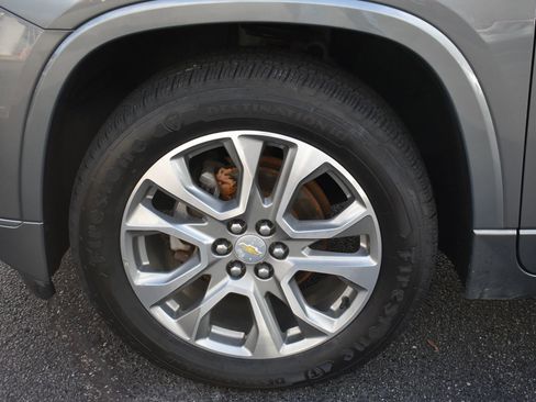 Used 2020 Chevrolet Traverse Premier image 11