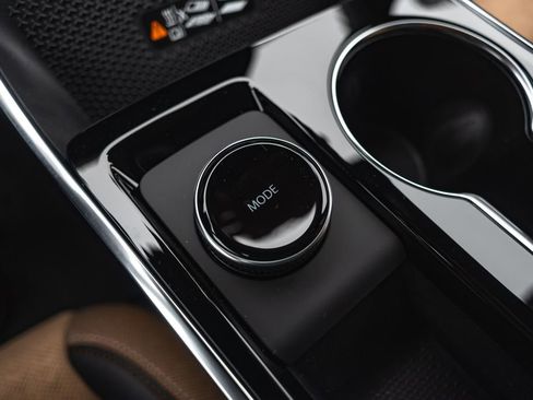 New 2026 Chevrolet Equinox ACTIV w/ Convenience Package III image 12