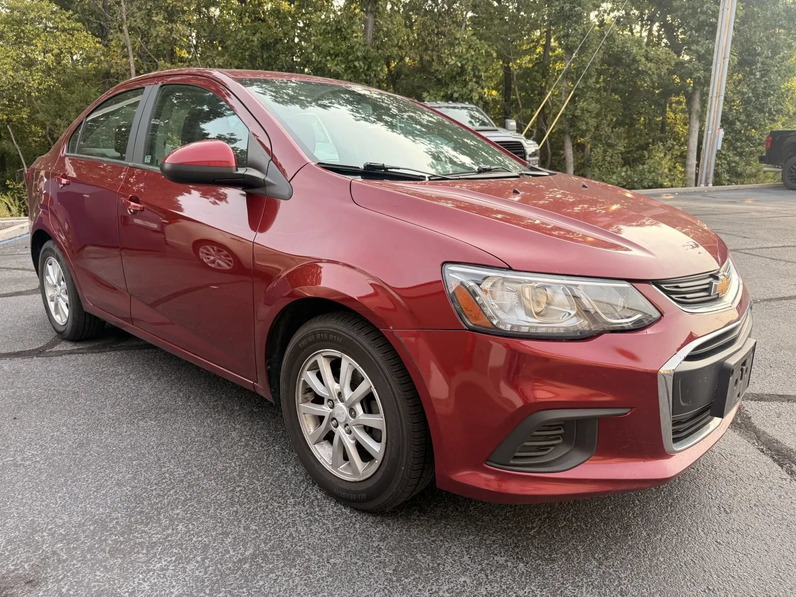 Used 2017 Chevrolet Sonic LT FWD image 5