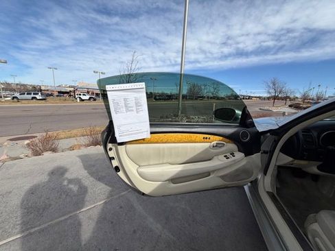 Used 2002 Lexus SC 430 Convertible image 10