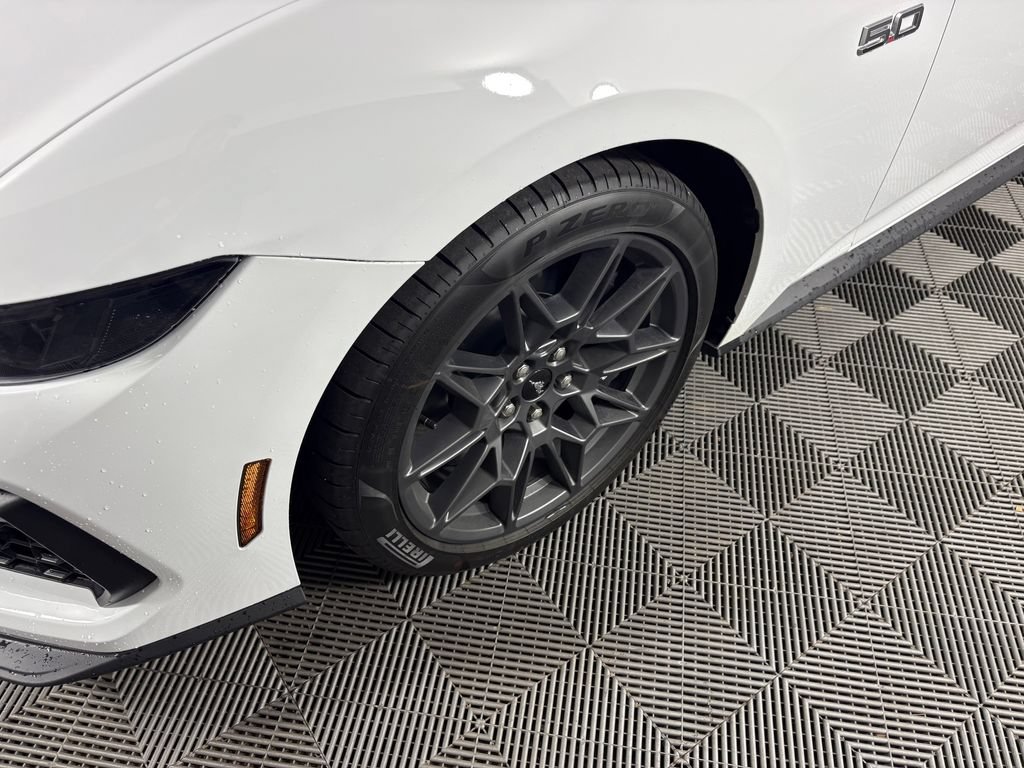 New 2026 Ford Mustang GT Premium w/ GT Performance Package RWD image 10