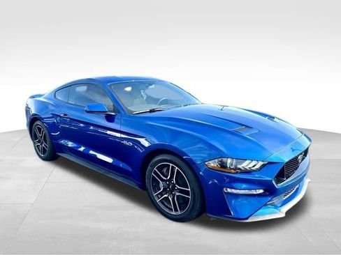 Used 2018 Ford Mustang GT w/ Equipment Group 301A image 9