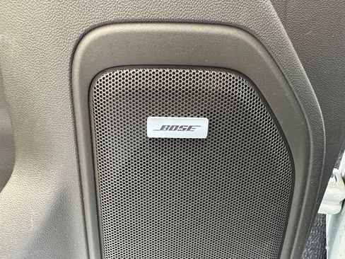 Used 2021 GMC Sierra 1500 SLT AWD/4WD image 29