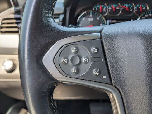 Used 2018 Chevrolet Suburban Premier AWD/4WD image 31