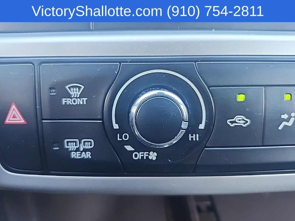 Used 2019 Toyota Highlander LE AWD/4WD image 7