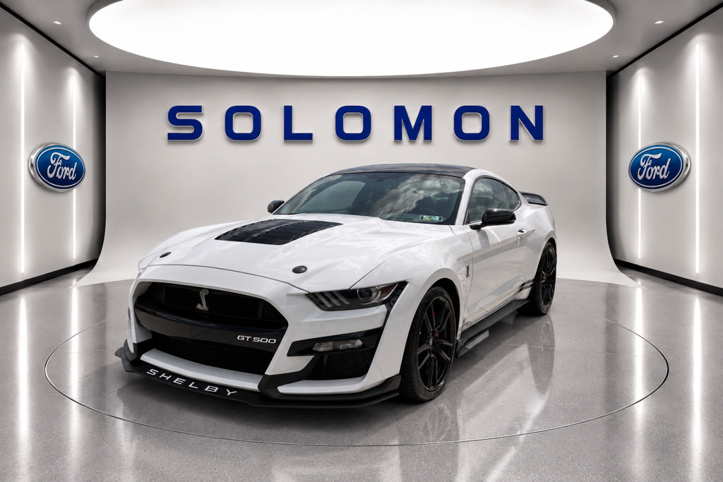 Used 2022 Ford Mustang Shelby GT500 w/ Technology Package RWD image 1