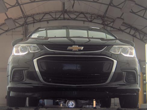 Used 2017 Chevrolet Sonic LS image 8