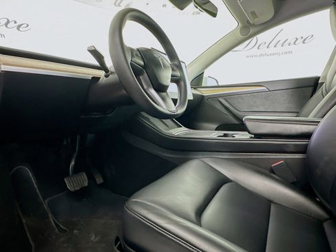 Used 2023 Tesla Model Y Long Range AWD/4WD image 7