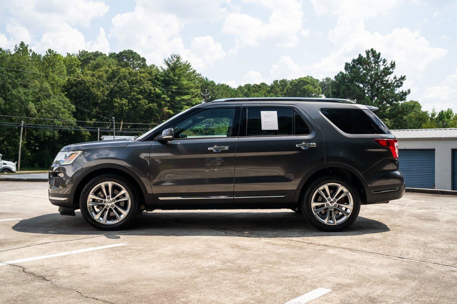 Used 2018 Ford Explorer Limited FWD image 4