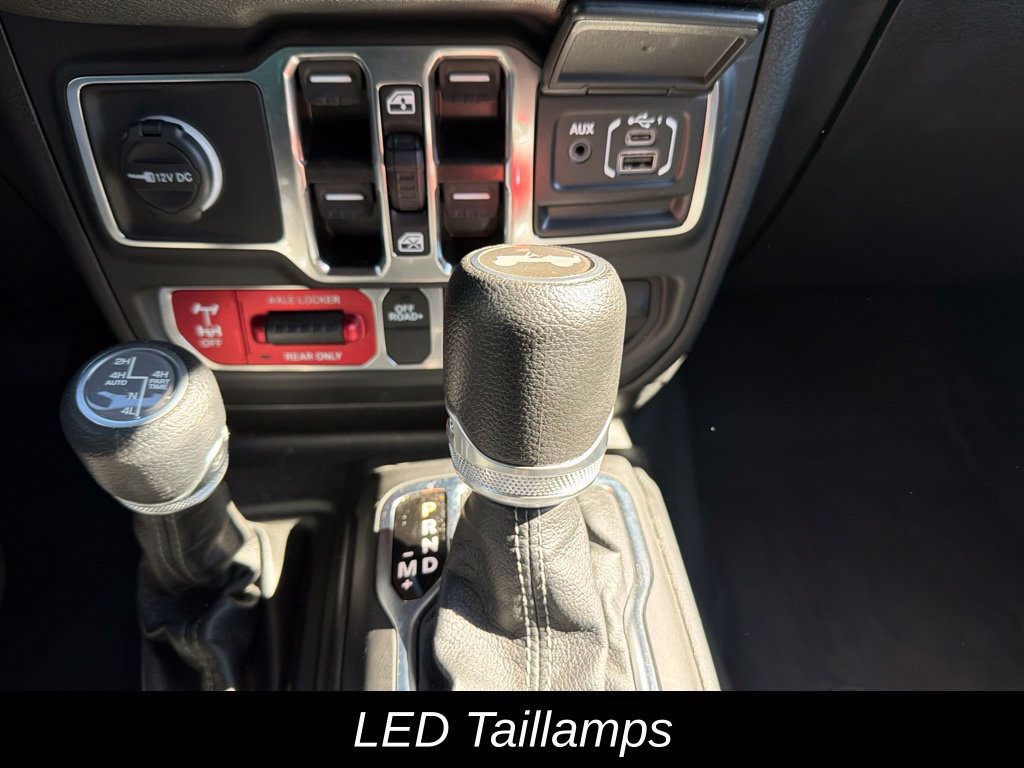 Used 2024 Jeep Wrangler Unlimited AWD/4WD image 28