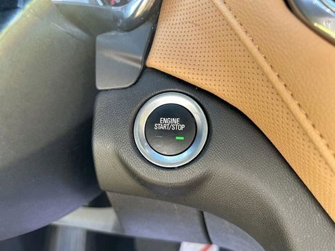 Used 2020 Chevrolet Equinox Premier image 28