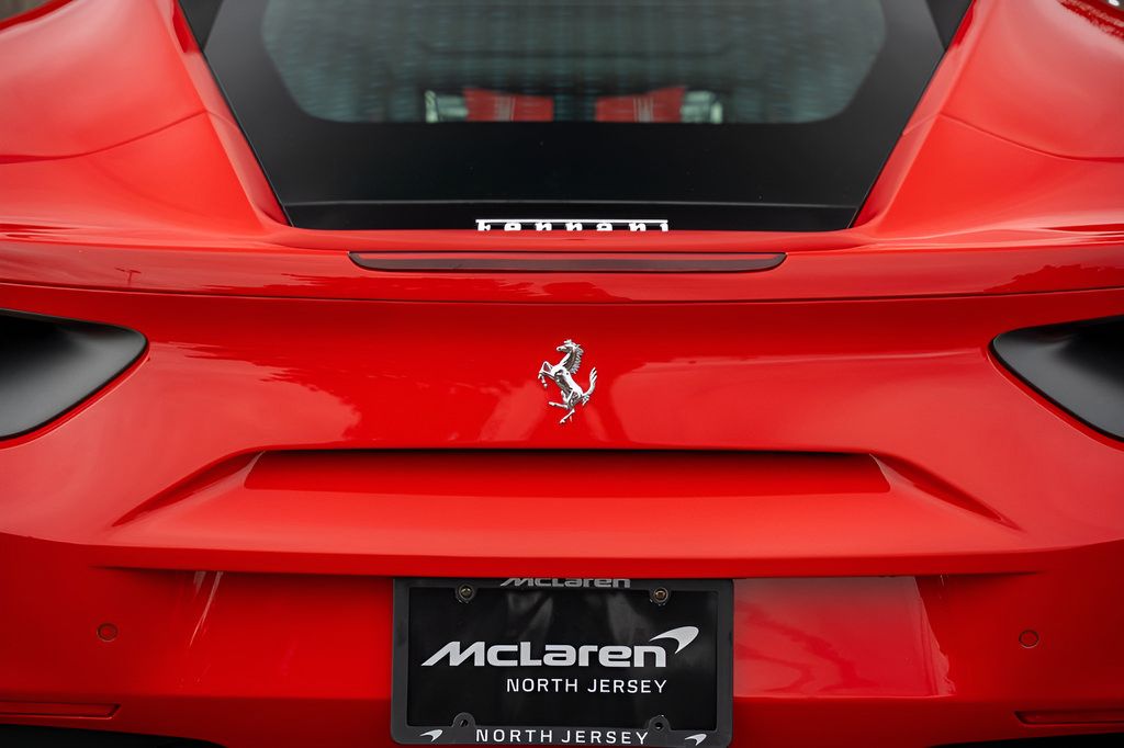 Used 2016 Ferrari 488 GTB RWD image 17