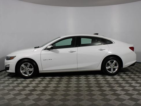 Used 2020 Chevrolet Malibu LS w/ Driver Confidence Package II image 29