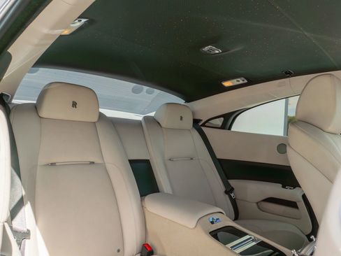 Used 2016 Rolls-Royce Wraith RWD image 13