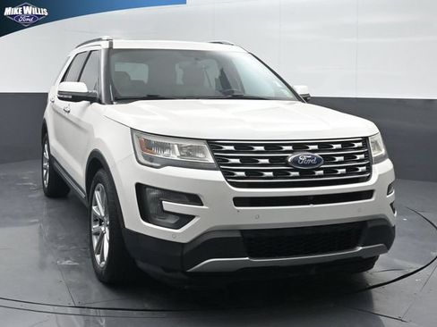 Used 2017 Ford Explorer Limited FWD image 1