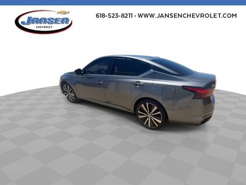 Used 2022 Nissan Altima 2.5 SR FWD image 6