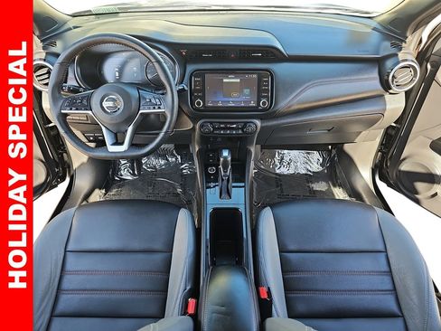 Used 2021 Nissan Kicks SR w/ SR Premium Package image 9