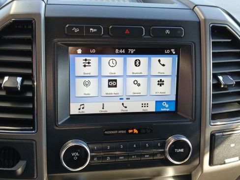 Used 2019 Ford Expedition XLT w/ Equipment Group 201A image 9