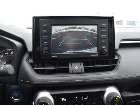 Used 2022 Toyota RAV4 XLE w/ Convenience Package image 23