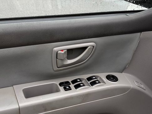 Used 2006 Kia Sorento EX RWD image 13
