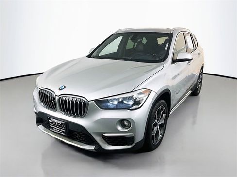 Used 2017 BMW X1 xDrive28i image 3