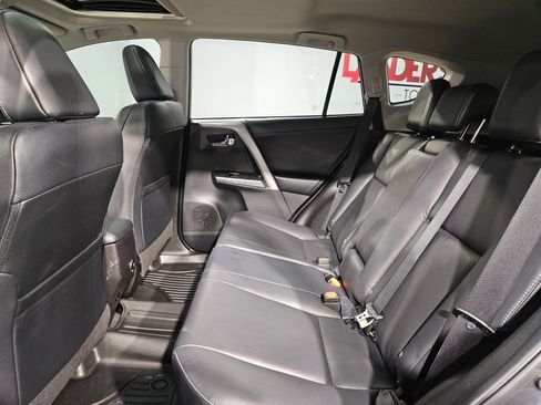Used 2018 Toyota RAV4 Platinum AWD/4WD image 36