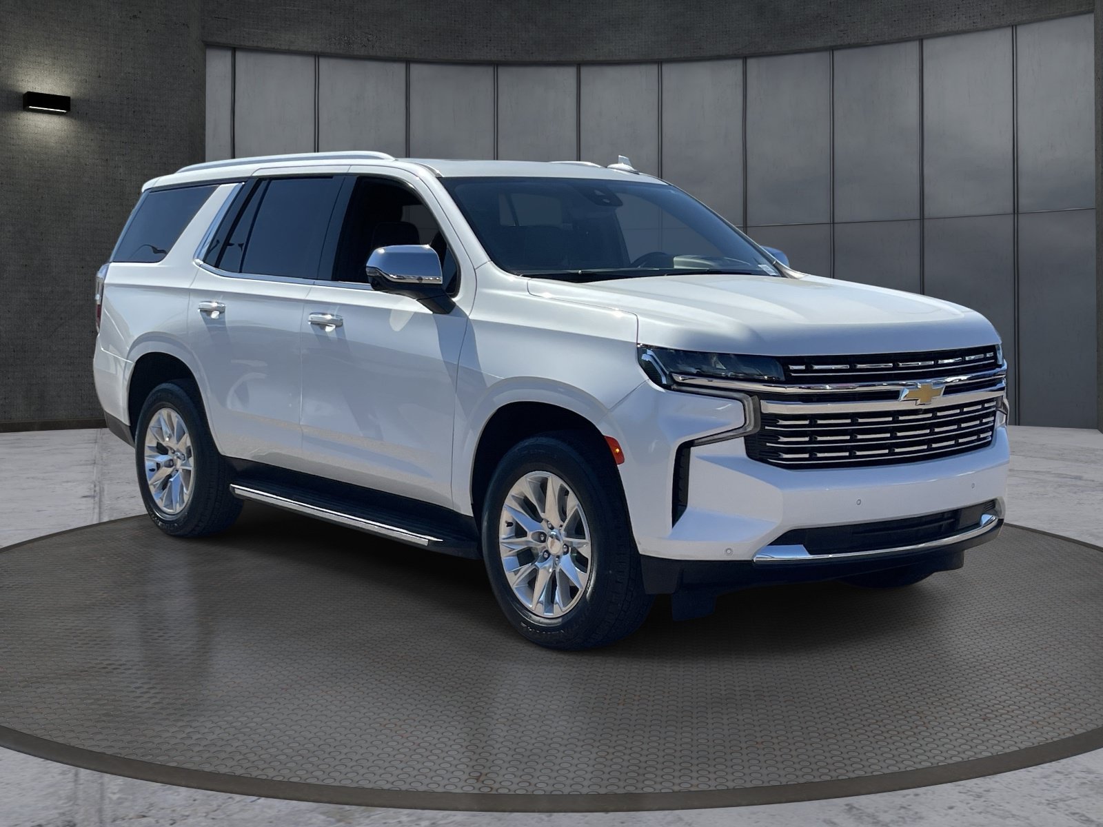 Used 2024 Chevrolet Tahoe Premier w/ Premium Package AWD/4WD image 8