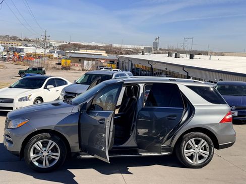 Used 2013 Mercedes-Benz ML 350 ML 350 4MATIC Sport Utility 4D image 27