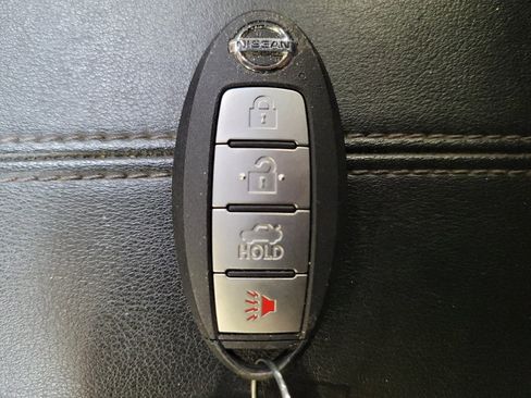 Used 2022 Nissan Sentra SV FWD image 32