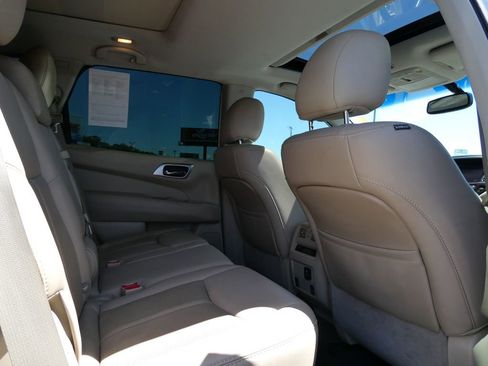 Used 2016 Nissan Pathfinder Platinum AWD/4WD image 15