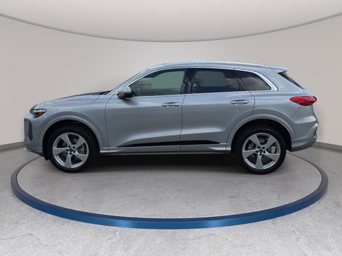 New 2026 Audi Q5 Premium Plus AWD/4WD image 8