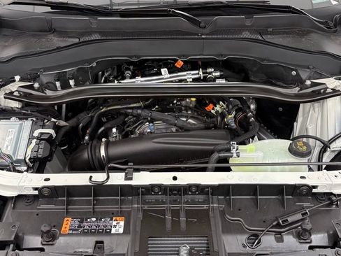 New 2026 Ford Explorer ST-Line w/ ST-Line Street Pack AWD/4WD image 10