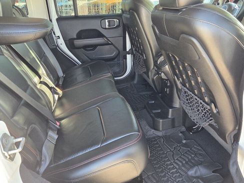 Certified 2018 Jeep Wrangler Unlimited Rubicon image 14