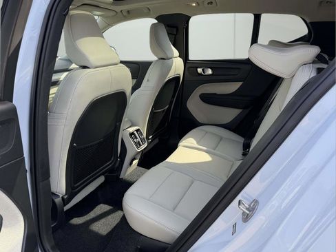 New 2026 Volvo XC40 B5 Plus w/ Protection Package Premier AWD/4WD image 14