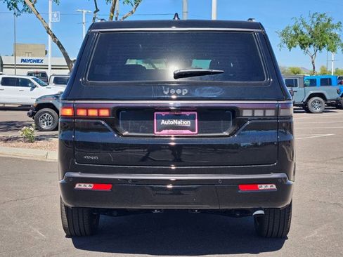 New 2026 Jeep Grand Wagoneer Limited image 8