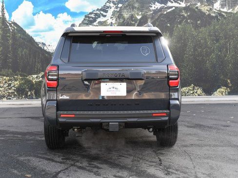 New 2026 Toyota 4Runner SR5 image 5