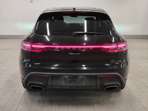 Used 2024 Porsche Macan AWD/4WD image 4