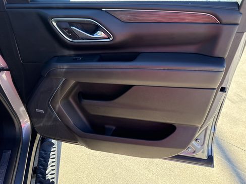 Certified 2021 Chevrolet Tahoe Z71 w/ Luxury Package image 15