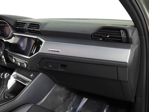 Used 2022 Audi Q3 2.0T Premium w/ Convenience Package image 14