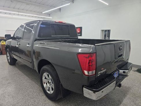 Used 2012 Nissan Titan SV RWD image 4