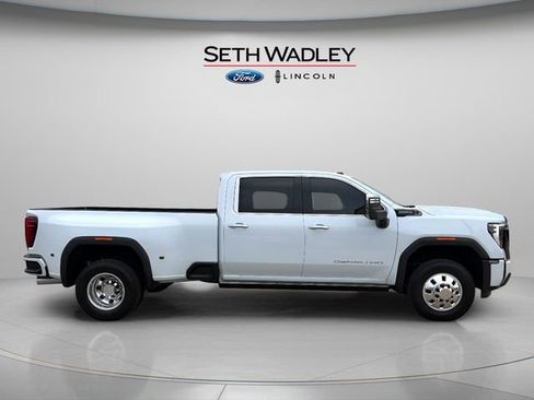 Used 2026 GMC Sierra 3500 Denali Ultimate AWD/4WD image 8