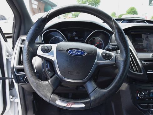 Used 2014 Ford Focus ST w/ Equipment Group 202A image 22