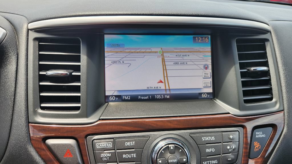 Used 2016 Nissan Pathfinder Platinum FWD image 23