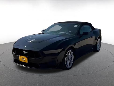 Used 2025 Ford Mustang GT Premium RWD image 4