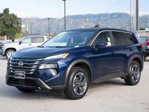 Used 2024 Nissan Rogue SV image 84