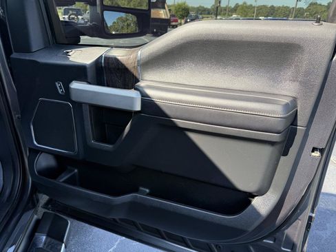 Used 2020 Ford F450 Lariat w/ Lariat Ultimate Package AWD/4WD image 12