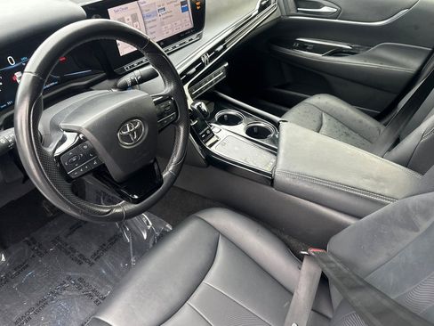 Used 2022 Toyota Mirai XLE w/ Advanced Technology Package image 10