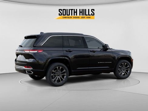 New 2025 Jeep Grand Cherokee Overland AWD/4WD image 4
